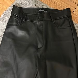 Never worn super cute leather pants blithe at Zara in Italy!